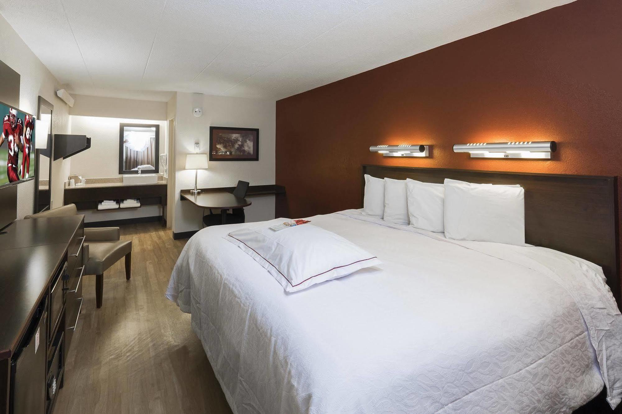 Christiana Red Roof Inn Plus+ Wilmington - Newark מראה חיצוני תמונה