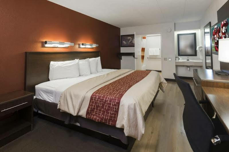 Christiana Red Roof Inn Plus+ Wilmington - Newark מראה חיצוני תמונה