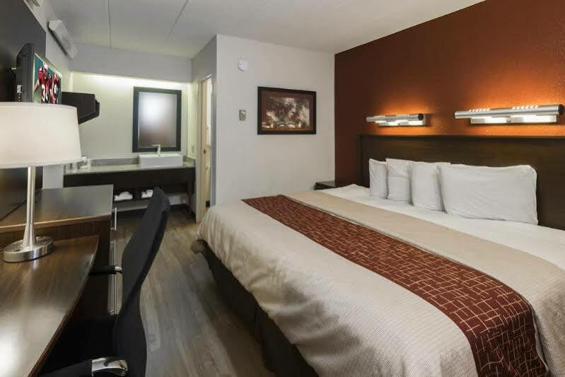 Christiana Red Roof Inn Plus+ Wilmington - Newark מראה חיצוני תמונה